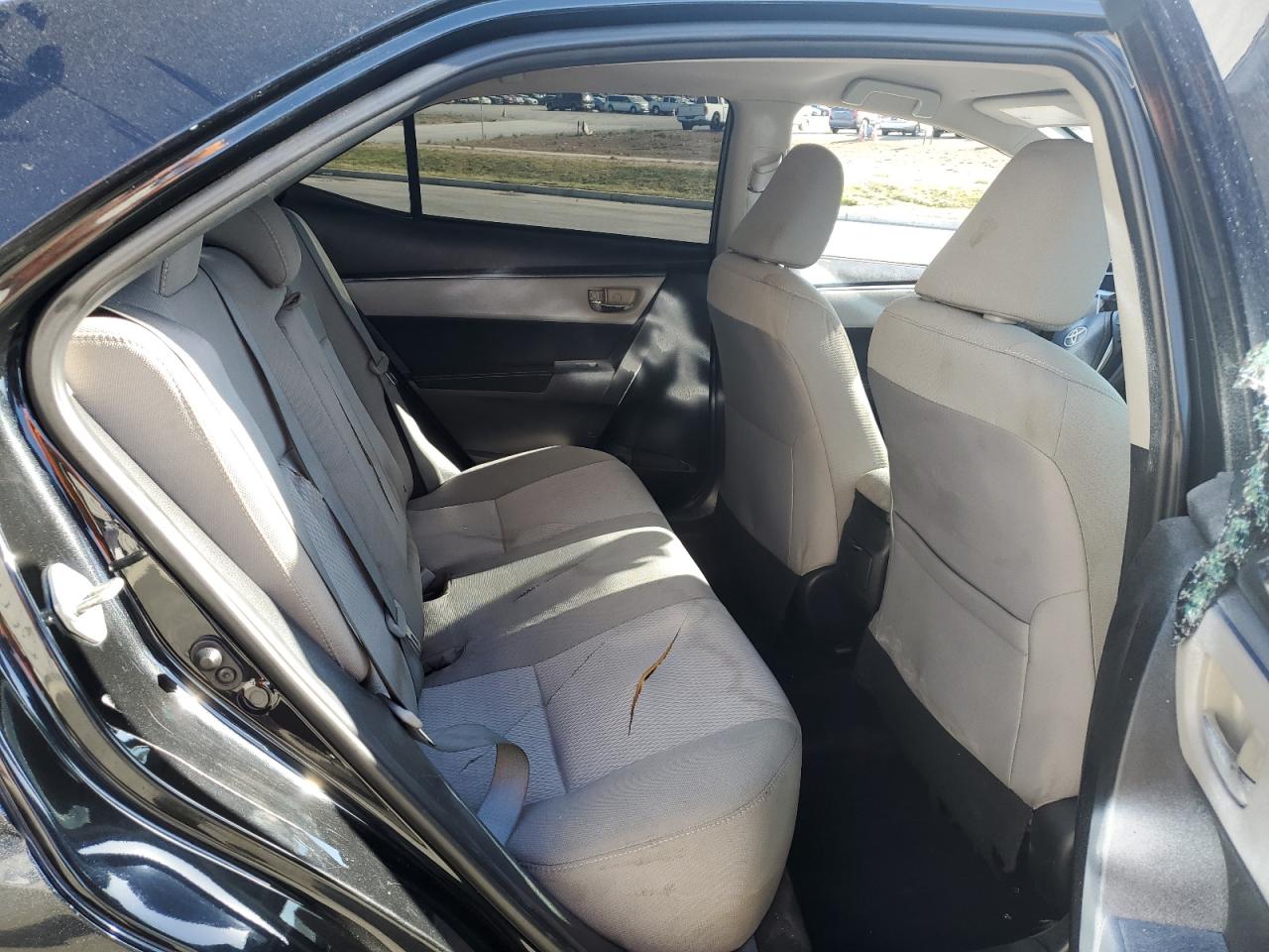 2015 Toyota Corolla L VIN: 5YFBURHE2FP209336 Lot: 82382605