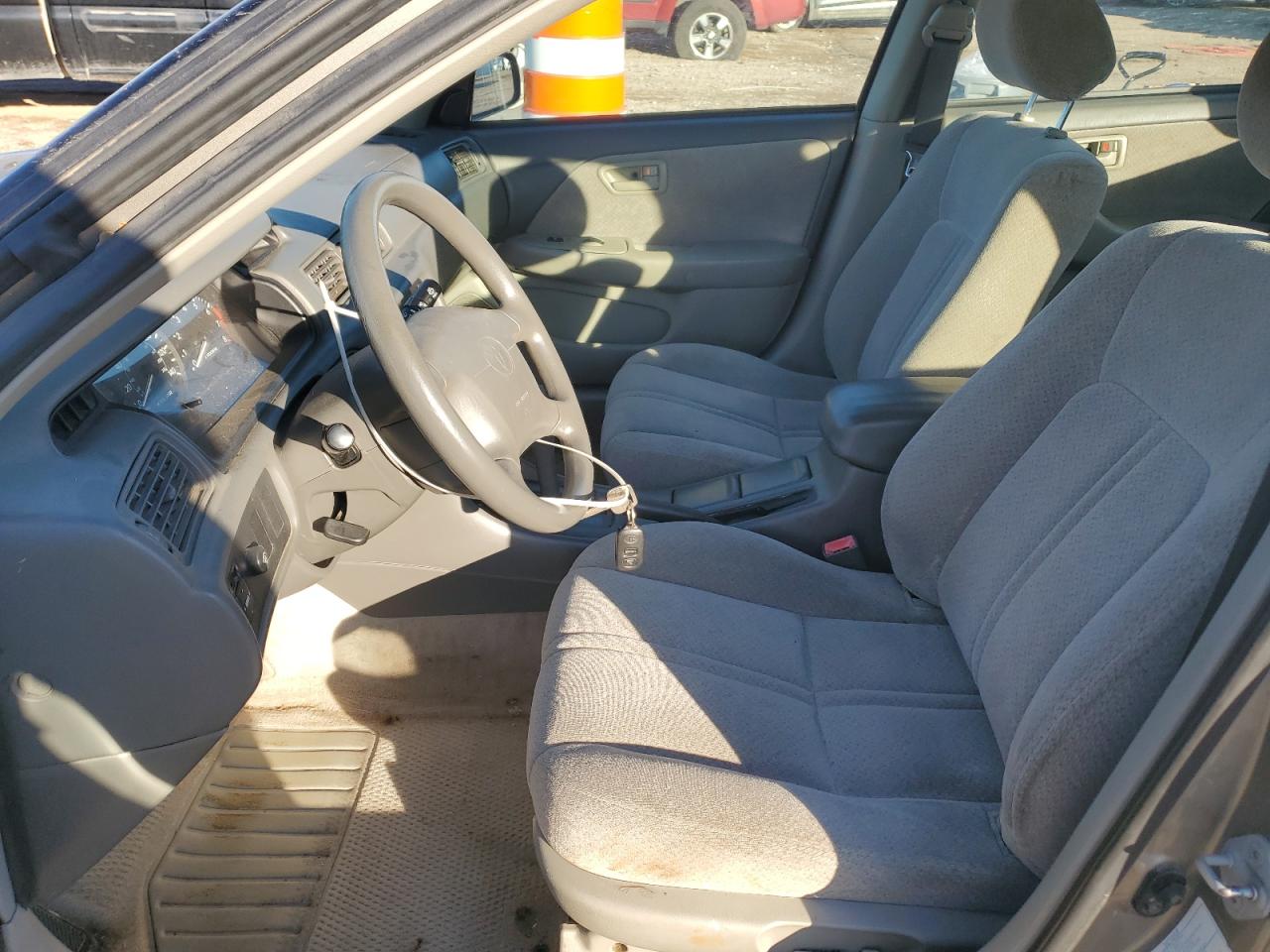 2000 Toyota Camry Le VIN: 4T1BF22K3YU094084 Lot: 87425025