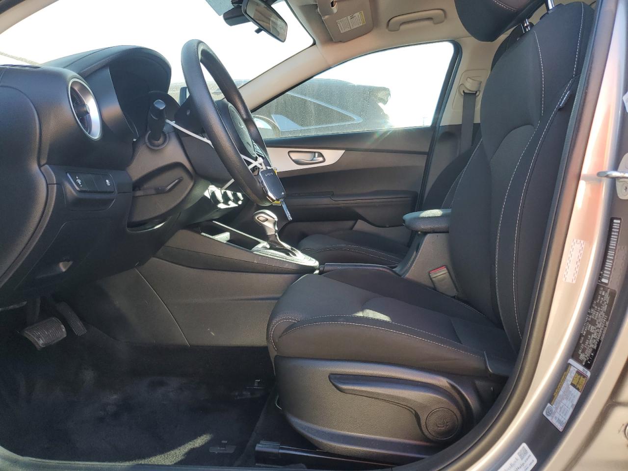 2023 Kia Forte Lx VIN: 3KPF24AD0PE627411 Lot: 86683445