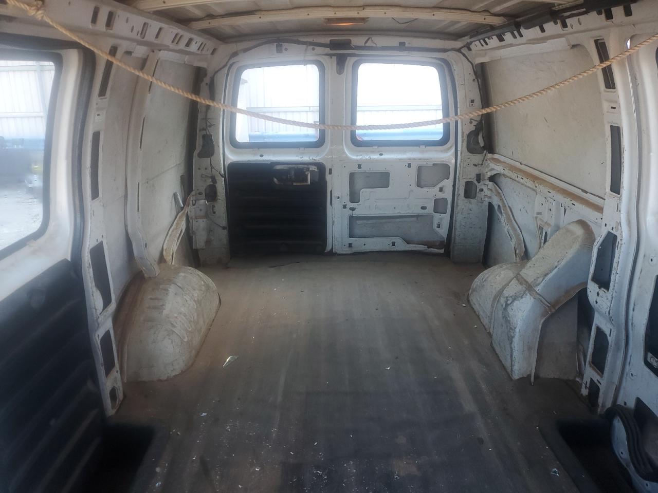 2005 Chevrolet Express G1500 VIN: 1GCFG15T251228842 Lot: 86151495