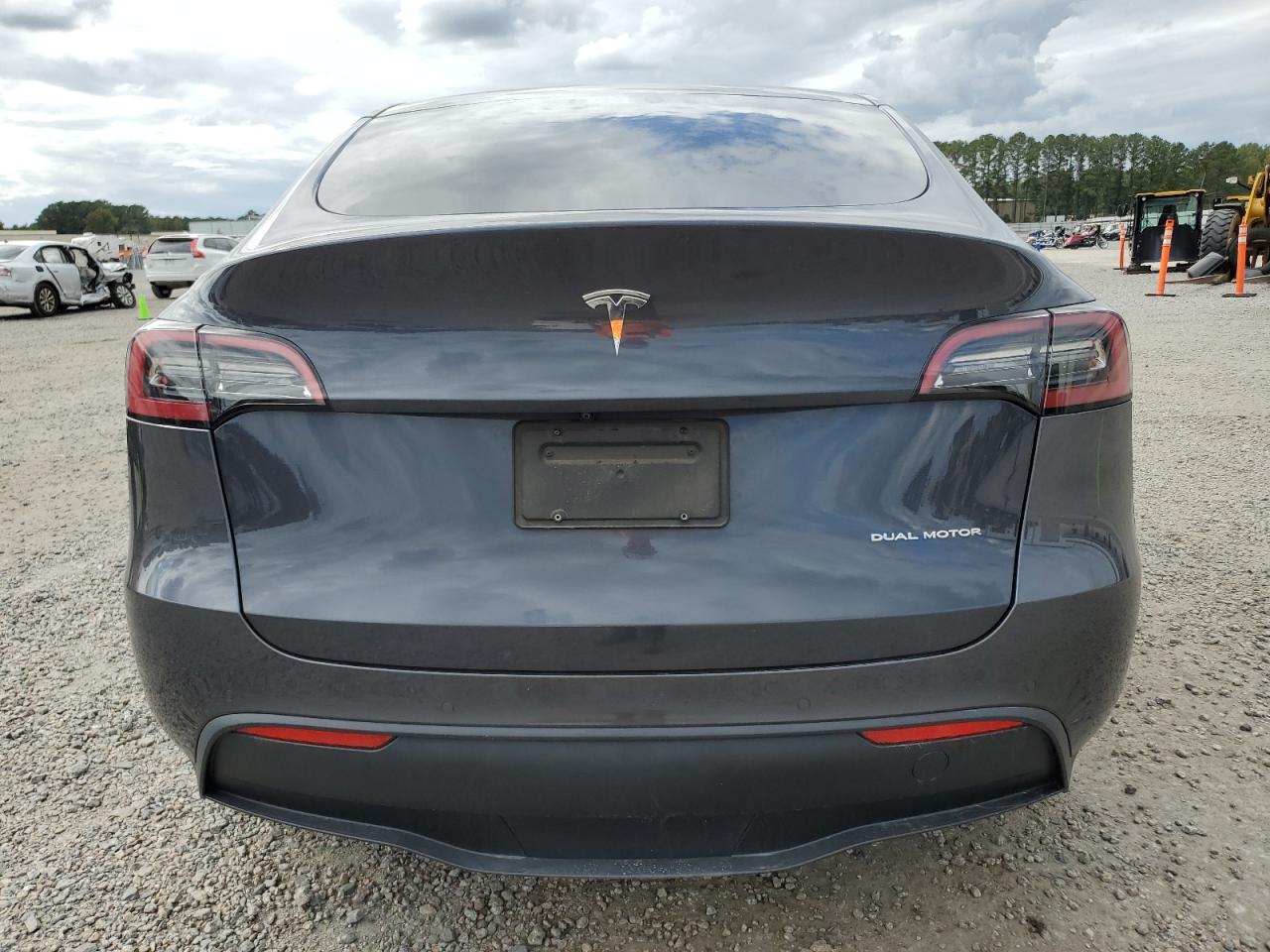 2021 Tesla Model Y VIN: 5YJYGDEE8MF284219 Lot: 85148495
