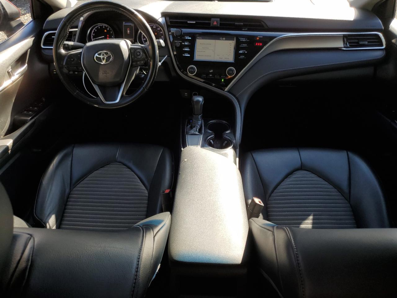 2018 Toyota Camry L VIN: 4T1B11HK6JU560497 Lot: 85729735