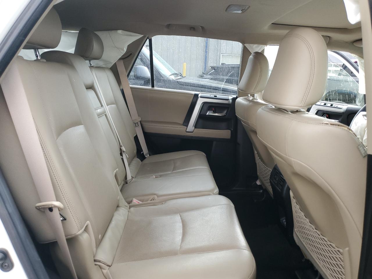 2020 Toyota 4Runner Sr5/Sr5 Premium VIN: JTEBU5JR5L5813358 Lot: 86296165