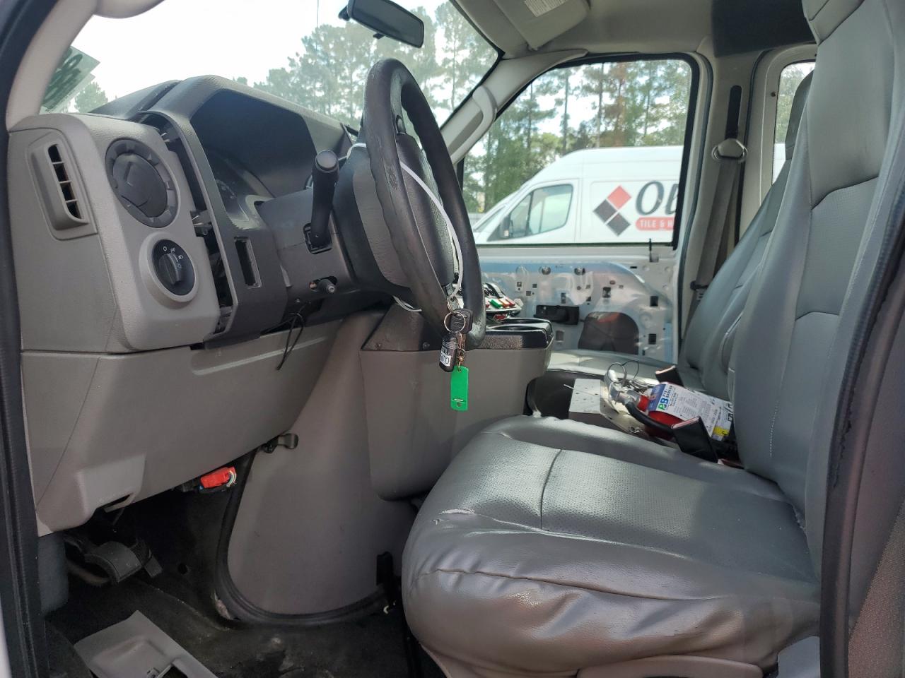 2011 Ford Econoline E350 Super Duty Van VIN: 1FDSS3EL9BDA85550 Lot: 85921425