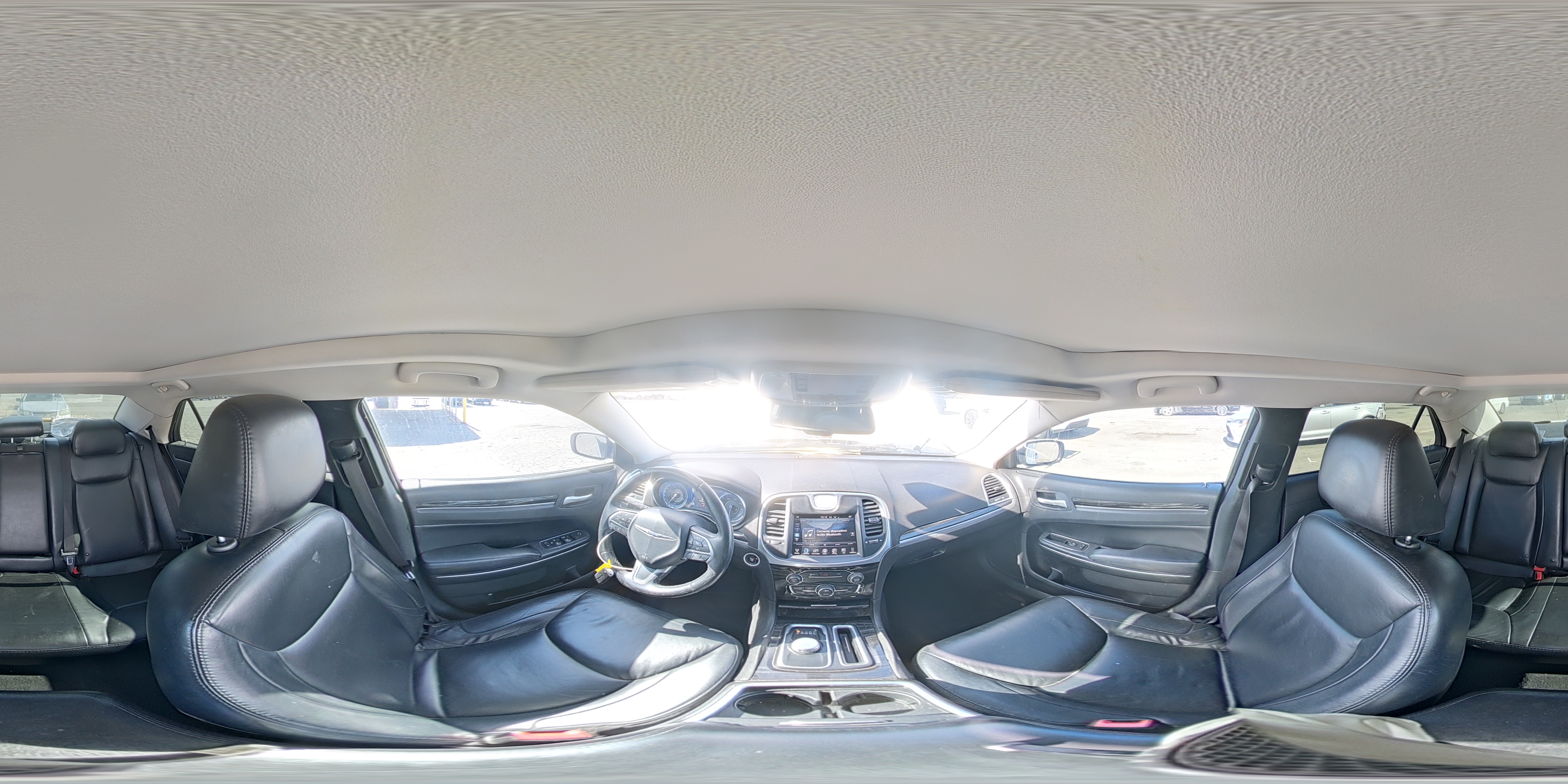 2015 Chrysler 300 Limited VIN: 2C3CCAAG2FH931372 Lot: 89565575