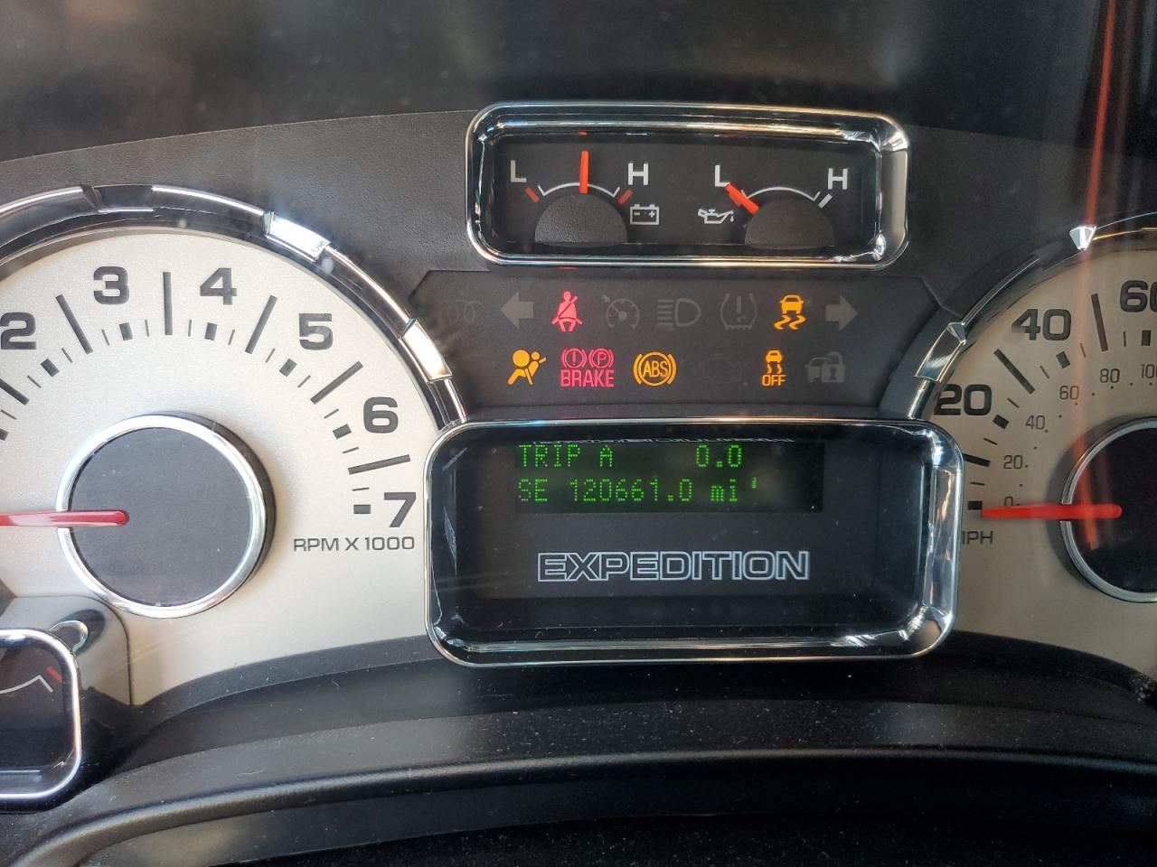 2014 Ford Expedition El Limited VIN: 1FMJK2A51EEF63049 Lot: 81922135