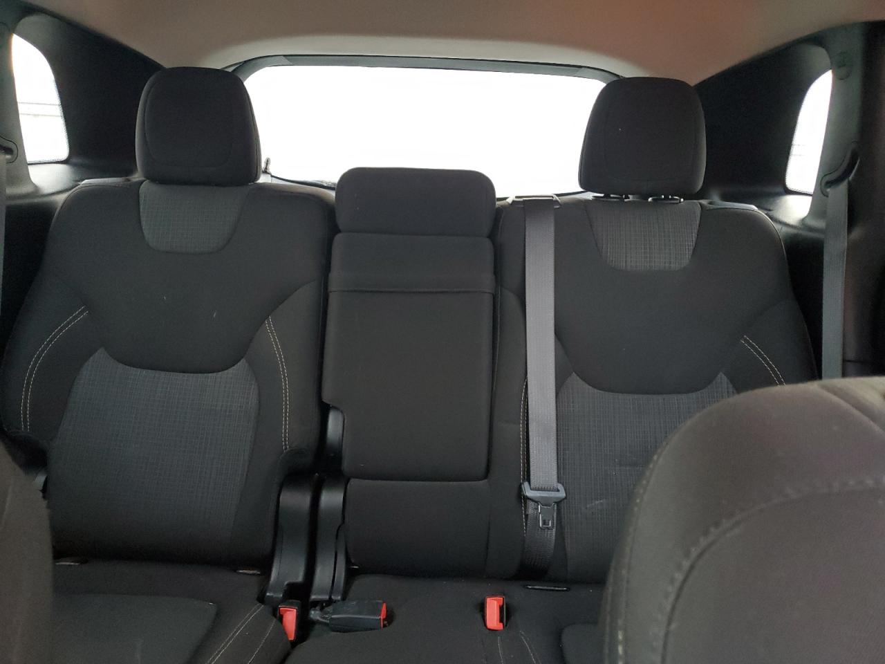 2016 Jeep Cherokee Latitude VIN: 1C4PJMCS2GW186941 Lot: 82465465