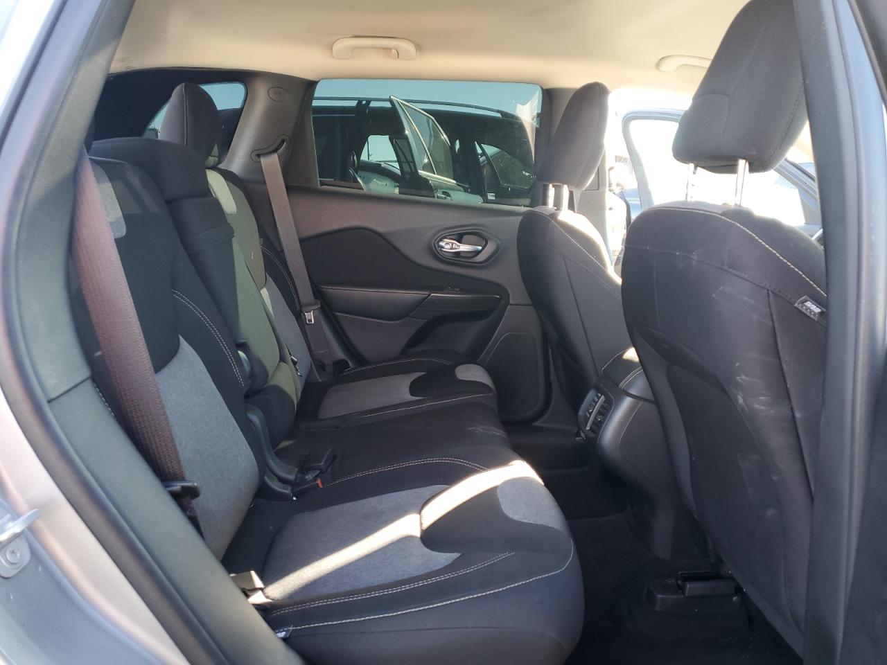 2017 Jeep Cherokee Sport VIN: 1C4PJLAB6HW559879 Lot: 90136875