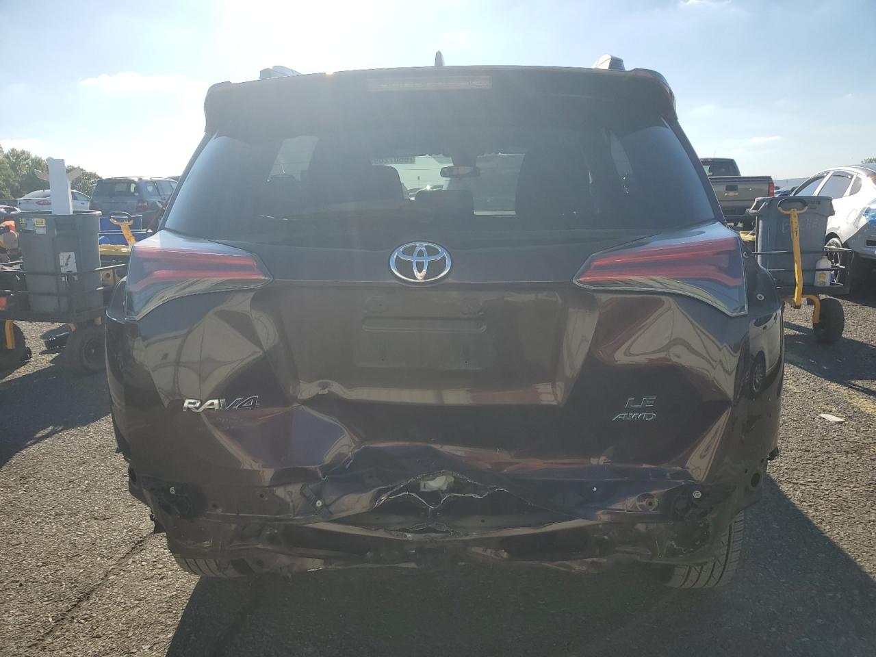 2017 Toyota Rav4 Le VIN: 2T3BFREV8HW547895 Lot: 85072695