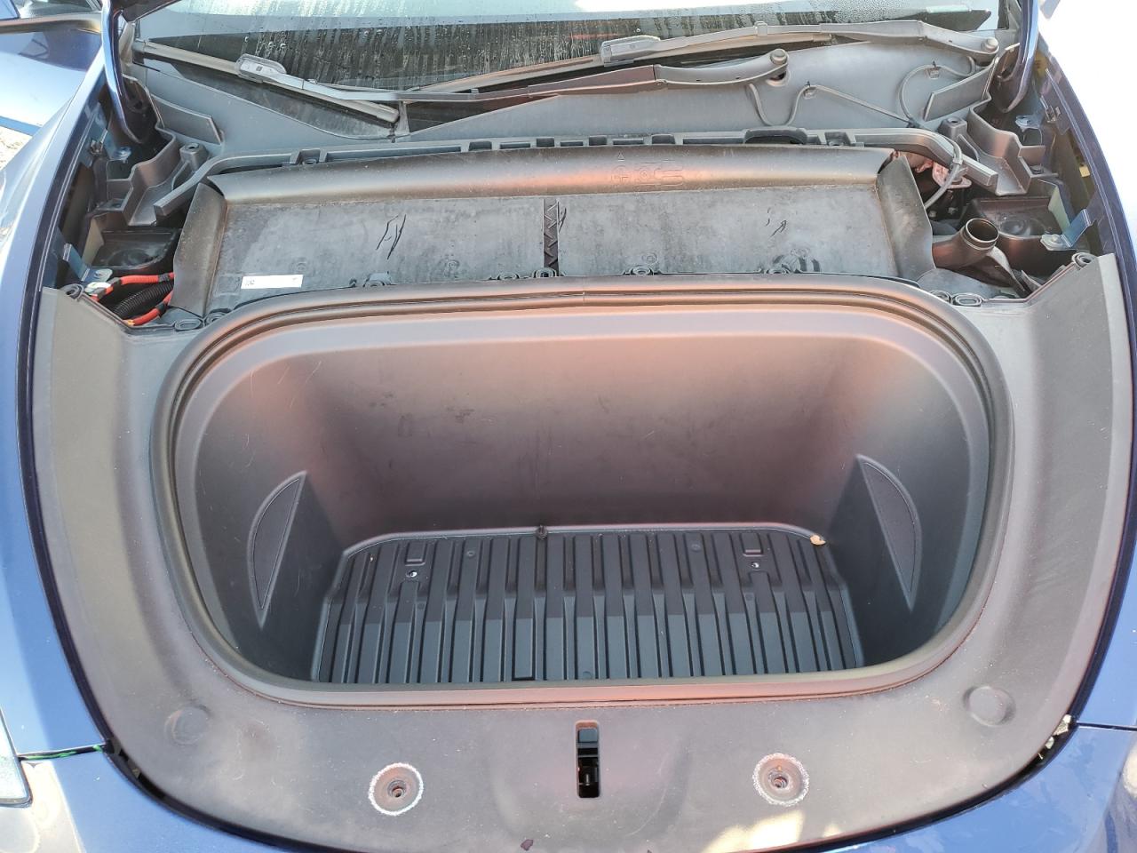 2023 Tesla Model Y VIN: 7SAYGDEF1PF684073 Lot: 90925905