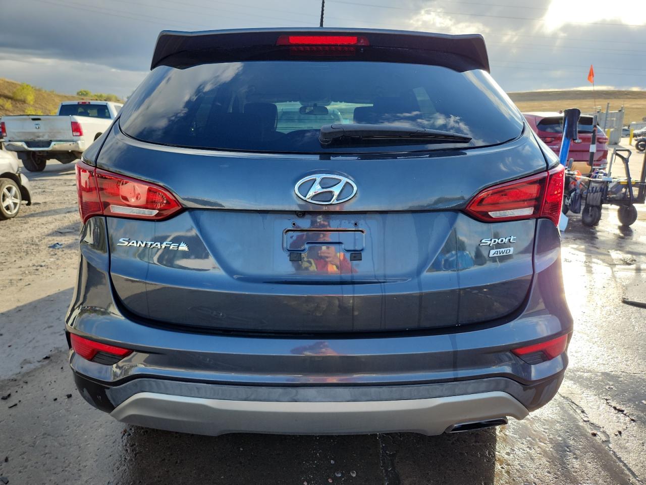 2018 Hyundai Santa Fe Sport VIN: 5XYZTDLB4JG562482 Lot: 85902615