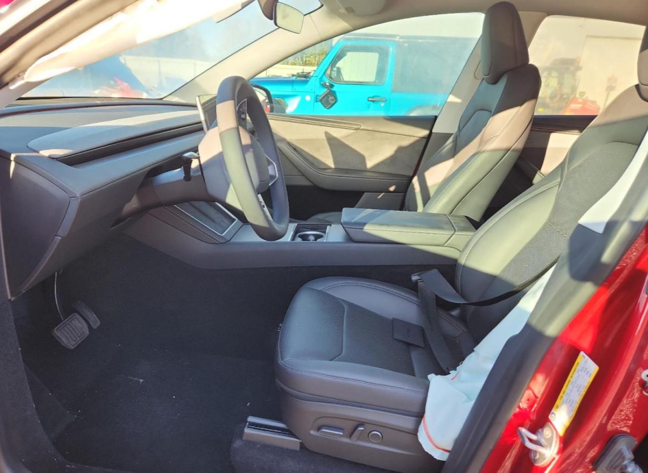 2026 Tesla Model Y VIN: 7SAYGDEE4TA429450 Lot: 87387035