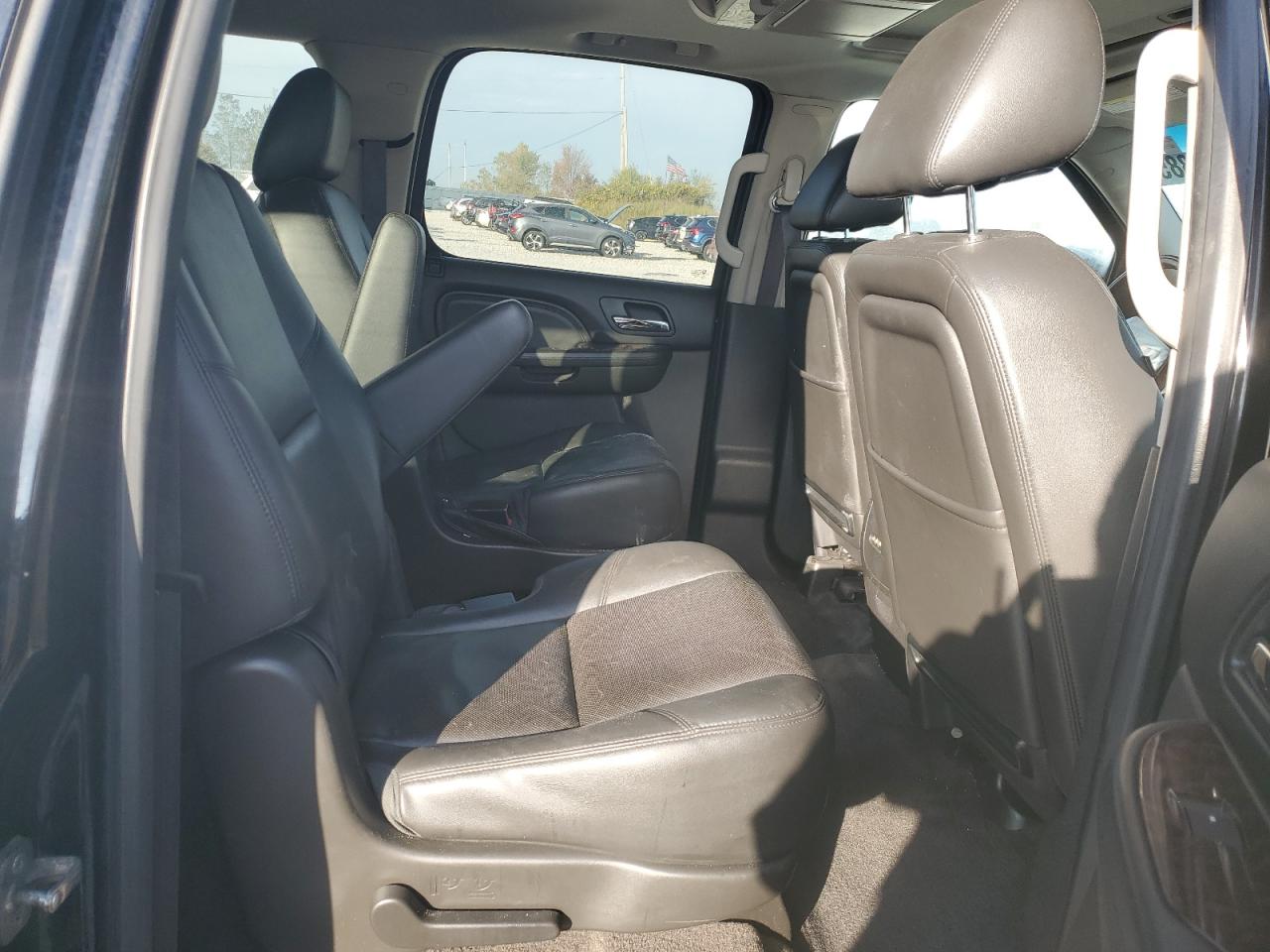 2013 GMC Yukon Xl Denali VIN: 1GKS2MEF9DR313688 Lot: 86304885