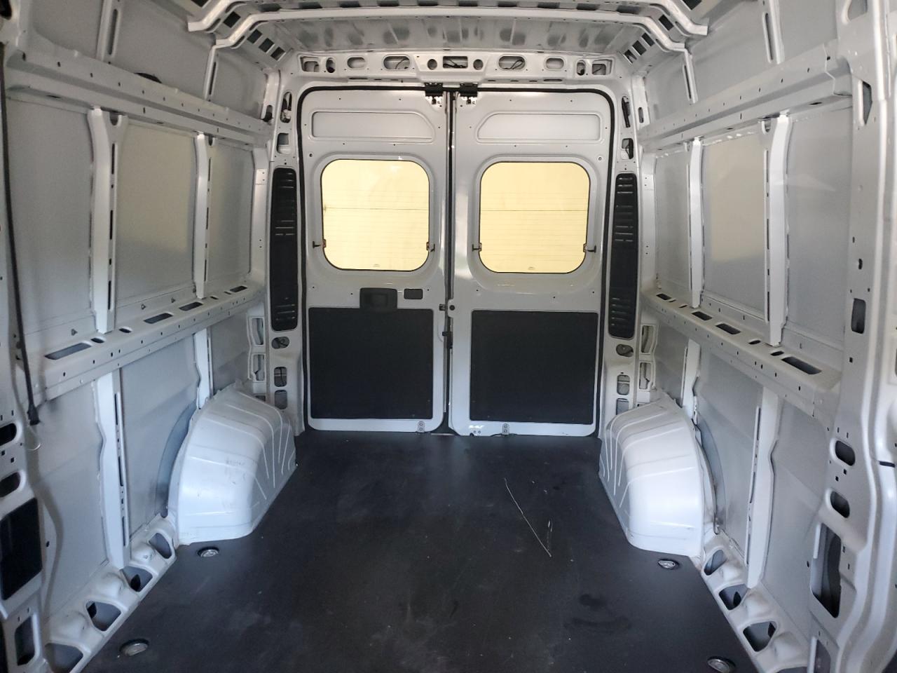 2025 Ram Promaster 2500 2500 High VIN: 3C6LRVDG5SE539660 Lot: 71651005