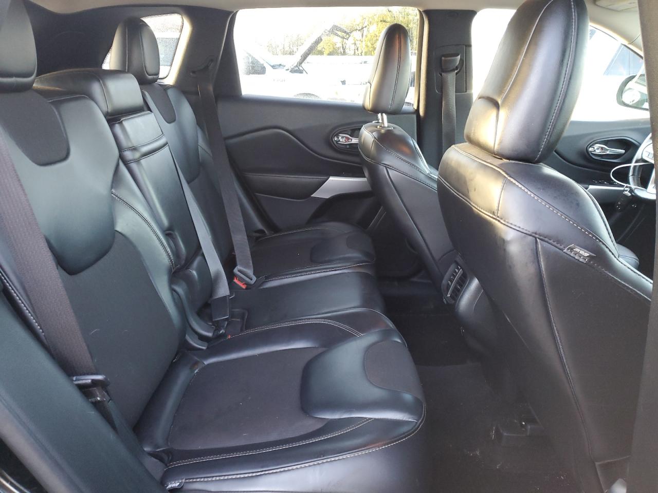 2018 Jeep Cherokee Latitude Plus VIN: 1C4PJMLX5JD509104 Lot: 90526365