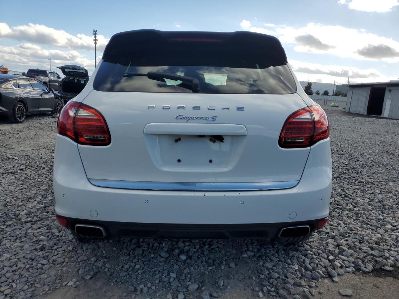 2014 Porsche Cayenne S VIN: WP1AB2A28ELA56170 Lot: 90845585