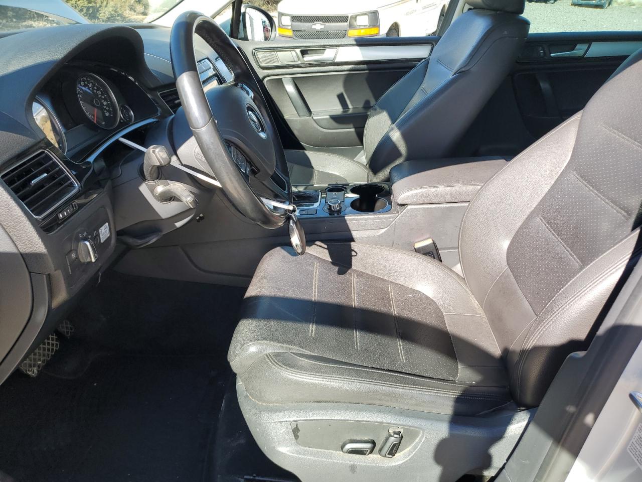 2013 Volkswagen Touareg V6 Tdi VIN: WVGEP9BP3DD012413 Lot: 84972005