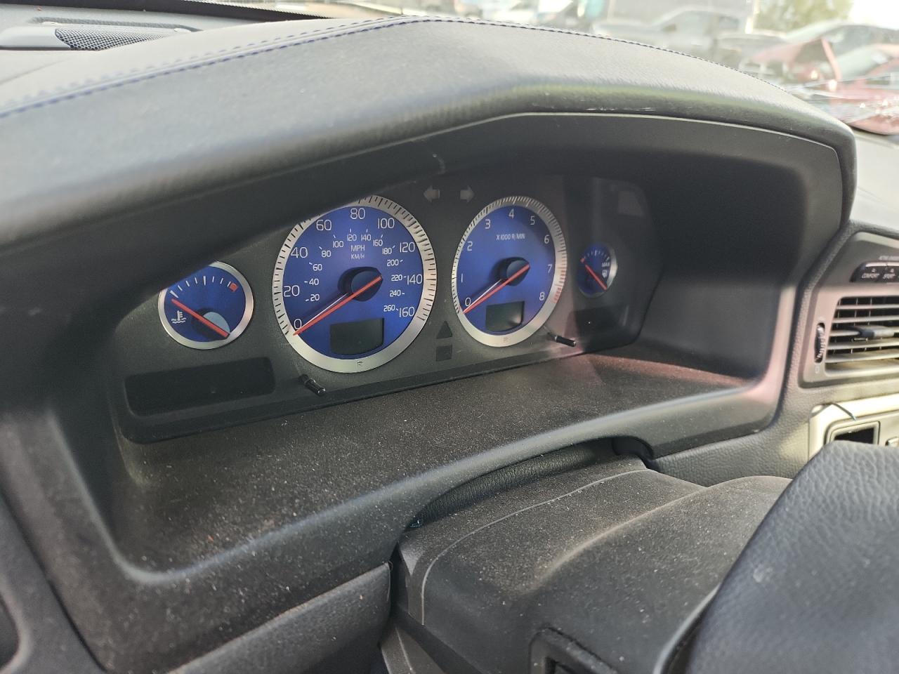 2005 Volvo V70 R VIN: YV1SJ527152504169 Lot: 87125465