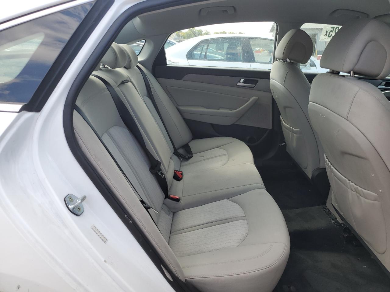 2017 Hyundai Sonata Hybrid VIN: KMHE24L31HA074297 Lot: 82219925