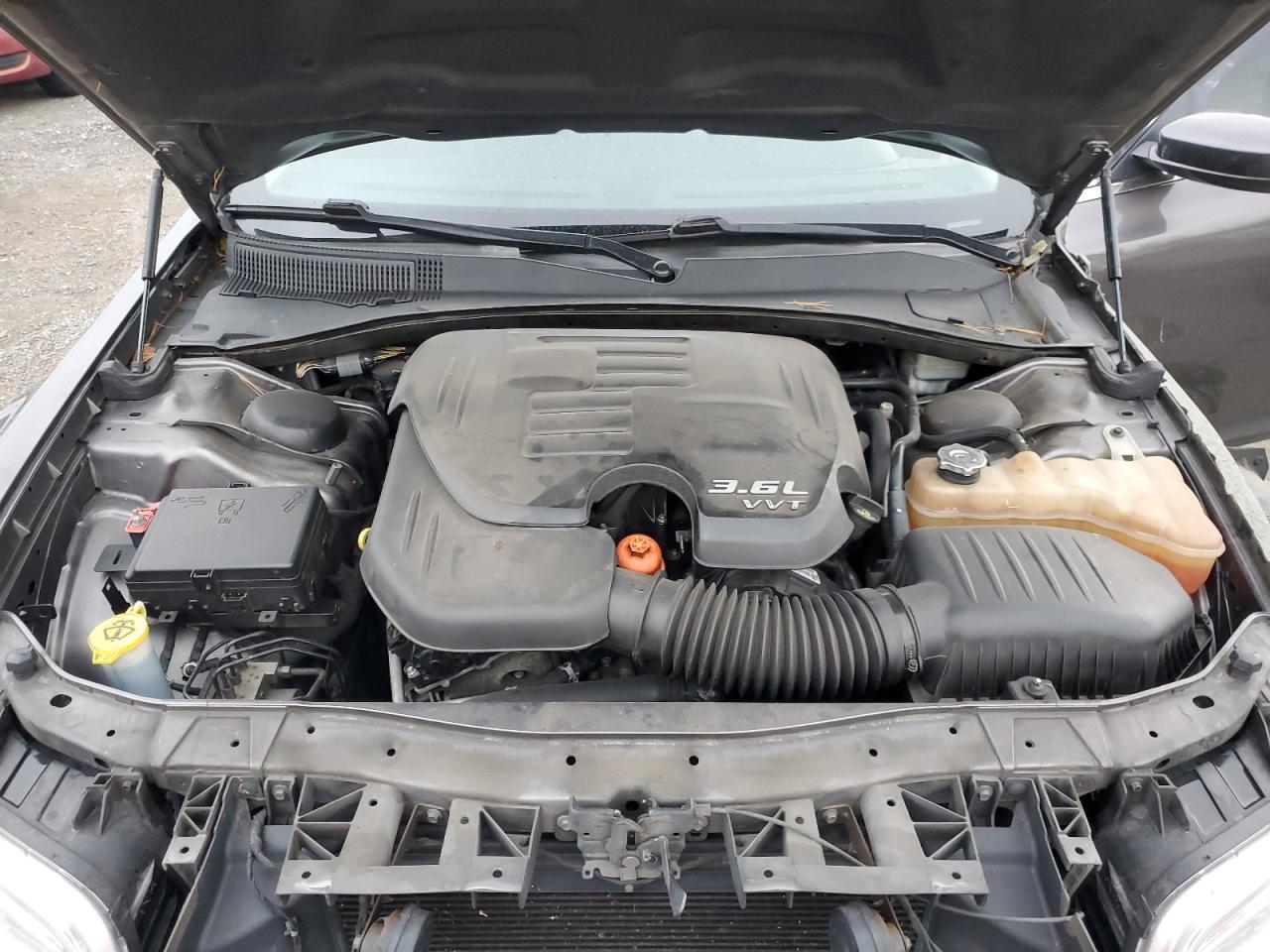 2015 Chrysler 300 Limited VIN: 2C3CCAAGXFH780684 Lot: 90002945