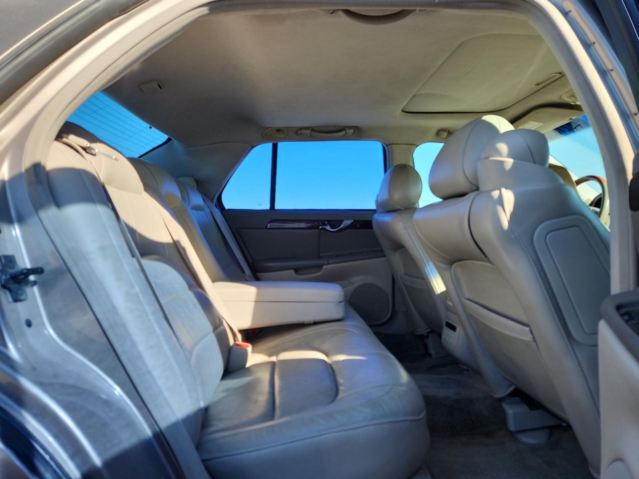 2002 Cadillac Deville Dts VIN: 1G6KF57972U140957 Lot: 82150355