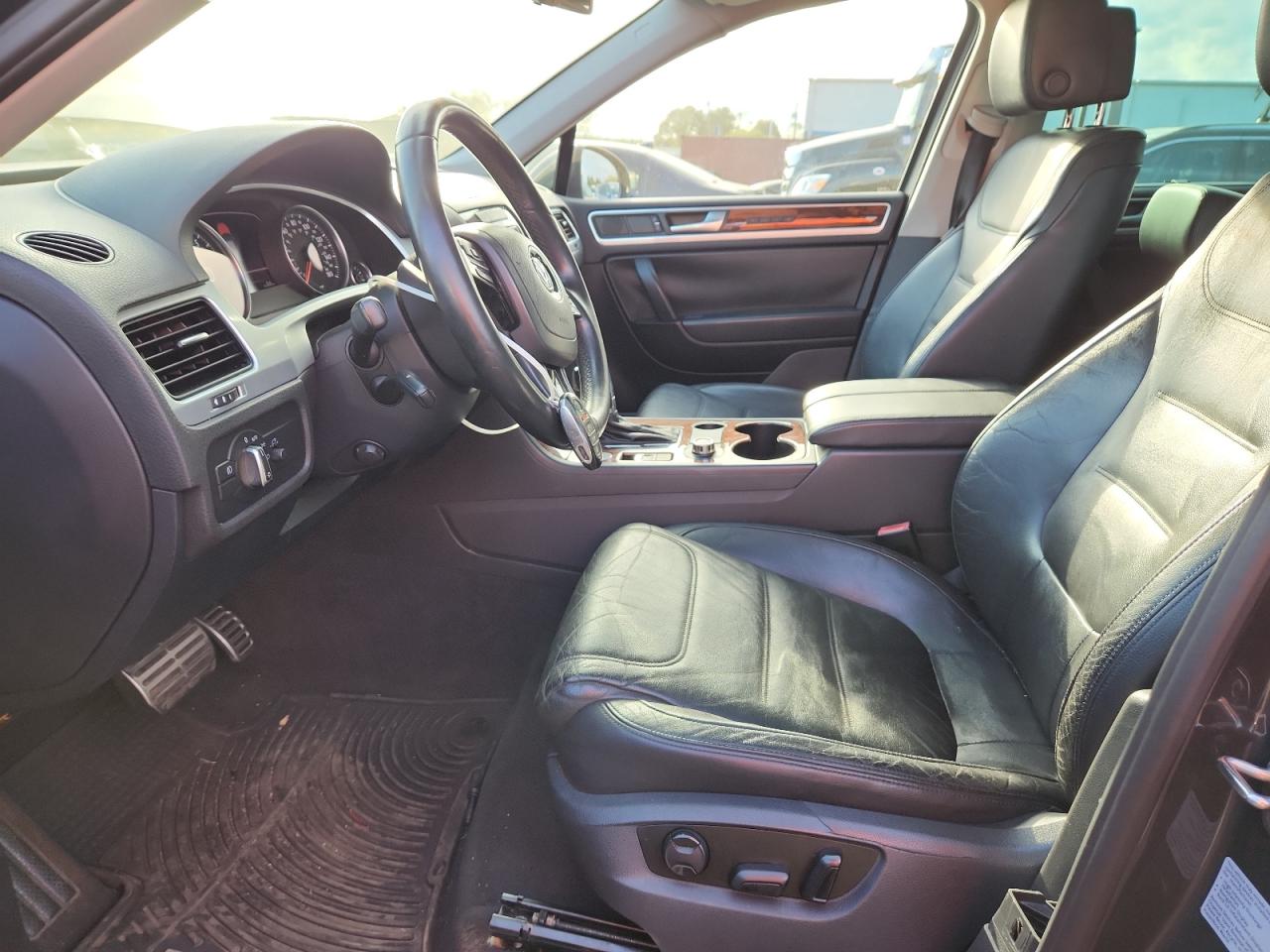 2012 Volkswagen Touareg Hybrid VIN: WVGFG9BP5CD004543 Lot: 81969945