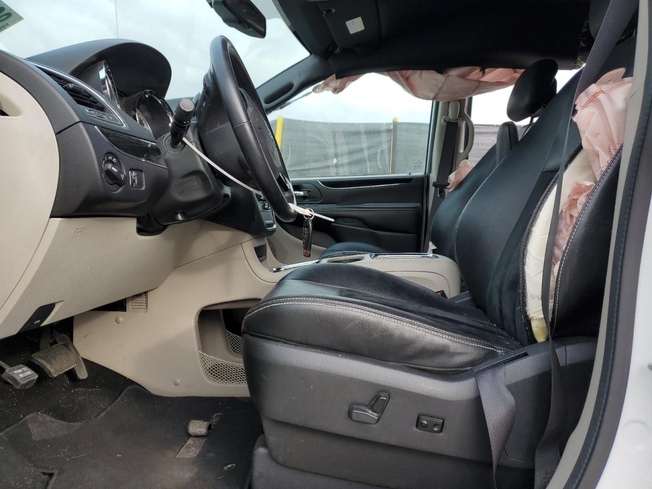 2017 Dodge Grand Caravan Sxt VIN: 2C4RDGCG6HR630569 Lot: 82780725