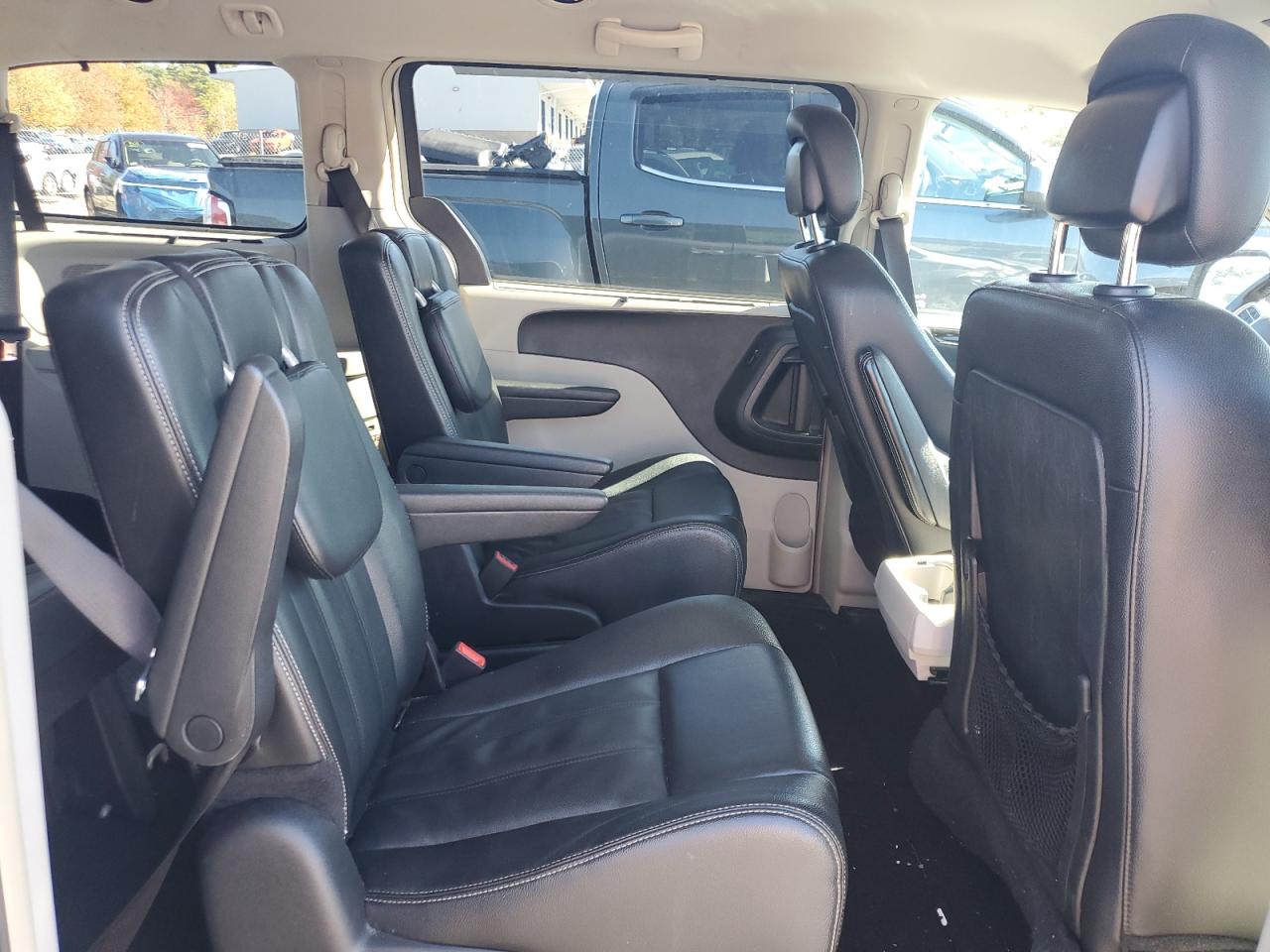 2015 Chrysler Town & Country Touring VIN: 2C4RC1BG6FR740827 Lot: 84874985