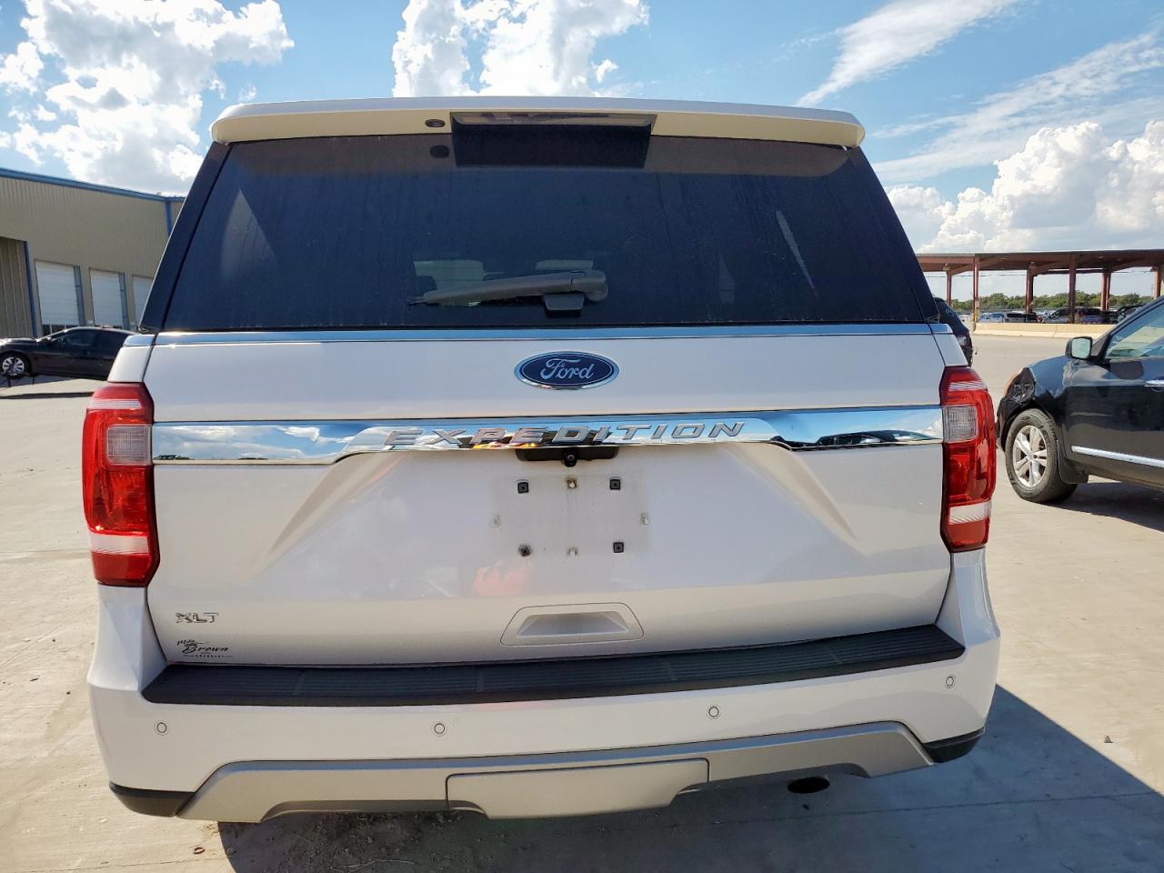2018 Ford Expedition Xlt VIN: 1FMJU1HT9JEA66737 Lot: 84254775