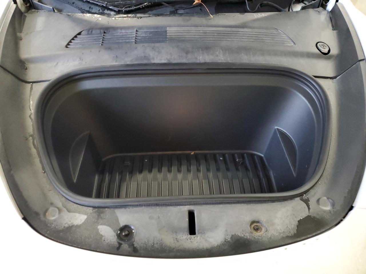 2020 Tesla Model Y VIN: 5YJYGDEE9LF035135 Lot: 87279725