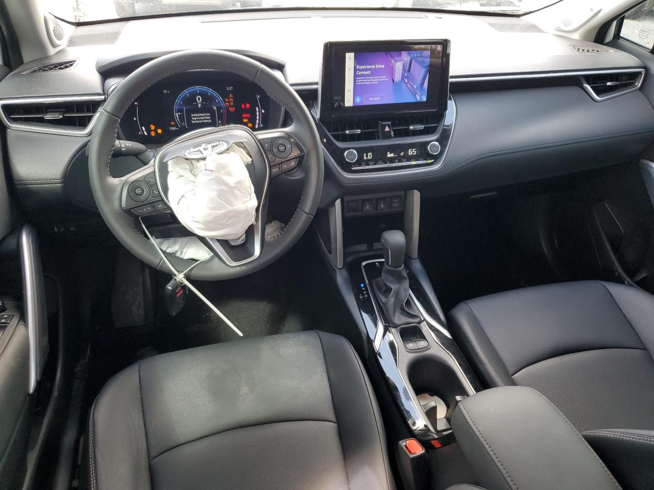 2024 Toyota Corolla Cross Xle VIN: 7MUDAABG3RV085155 Lot: 85115695