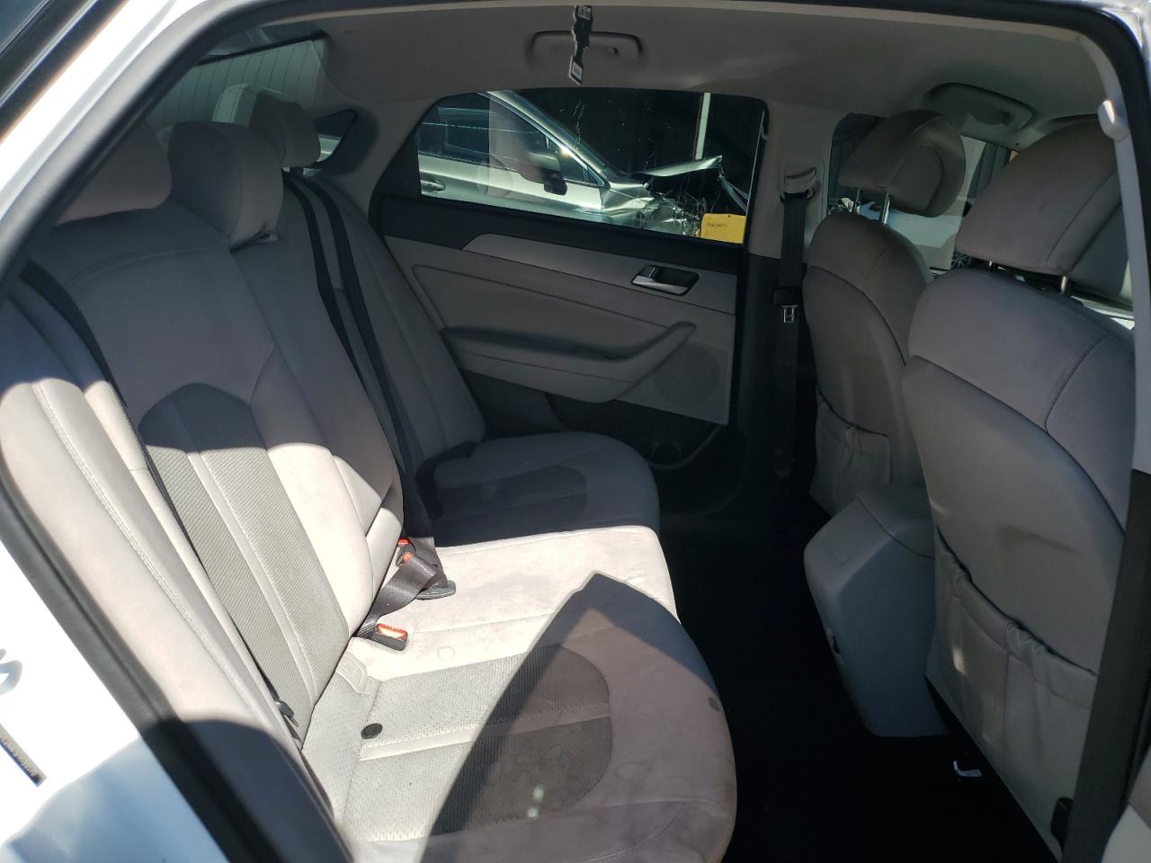 2015 Hyundai Sonata Se VIN: 5NPE24AF5FH199570 Lot: 85672295