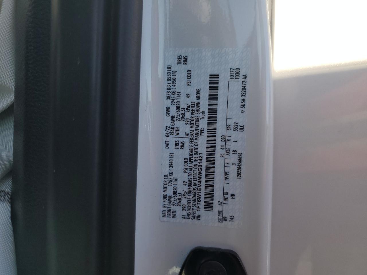 2022 Ford F150 Lightning Pro VIN: 1FT6W1EV4NWG01421 Lot: 84036635