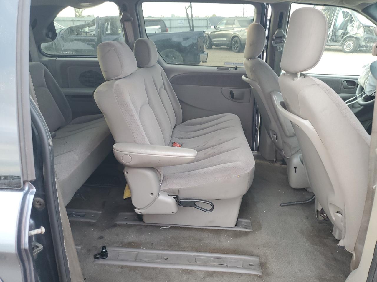 2001 Dodge Caravan VIN: 1B4GP45331B144682 Lot: 82425825