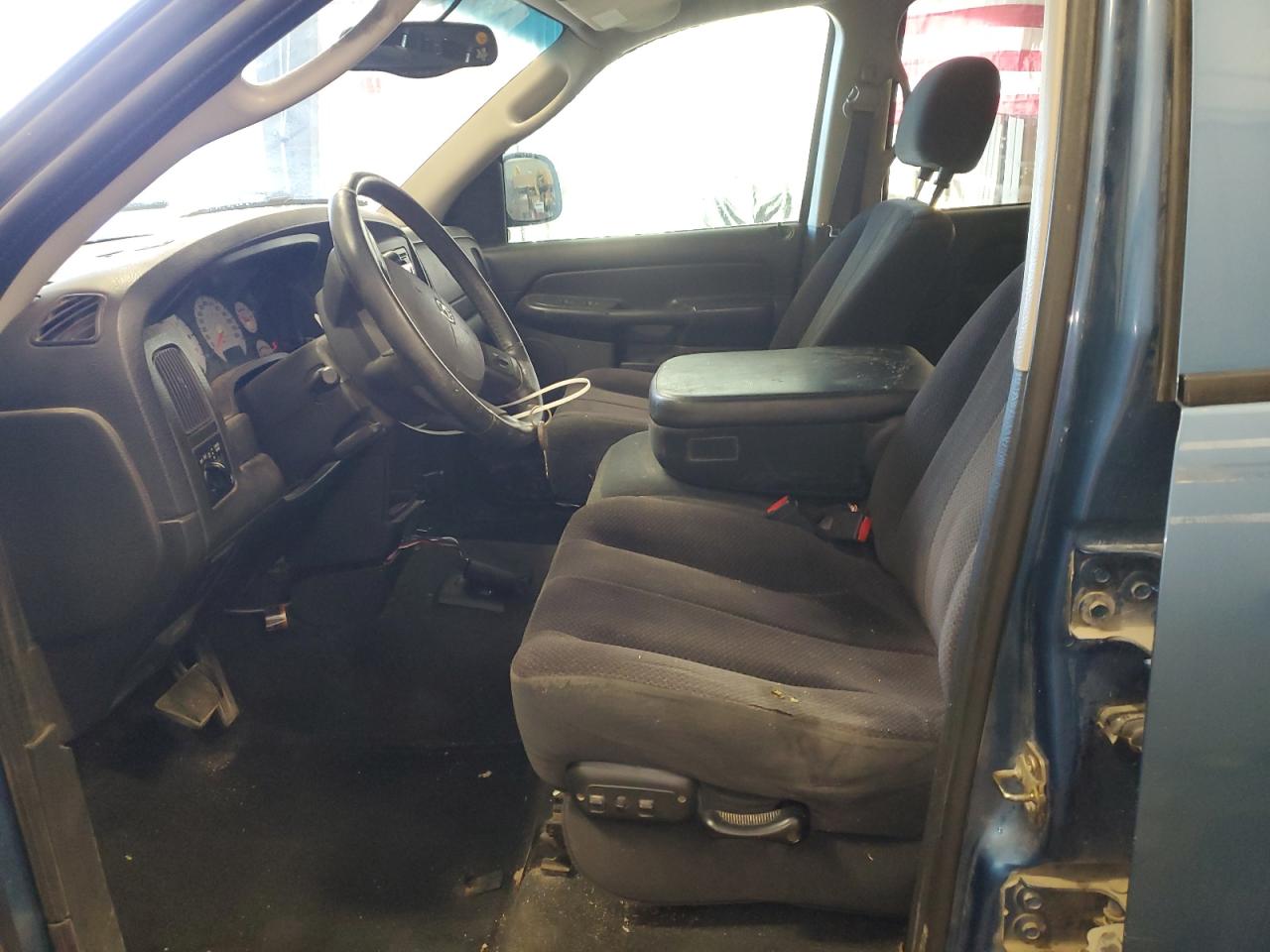 2004 Dodge Ram 1500 St VIN: 1D7HU18D24J275444 Lot: 82533345