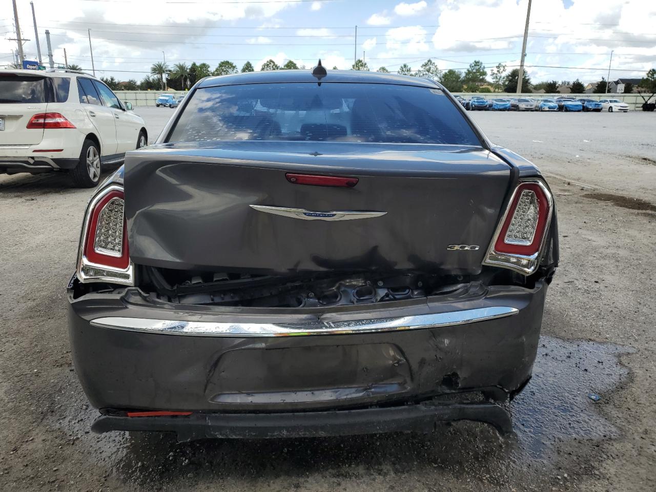 2019 Chrysler 300 Touring VIN: 2C3CCAAG7KH556069 Lot: 85522675