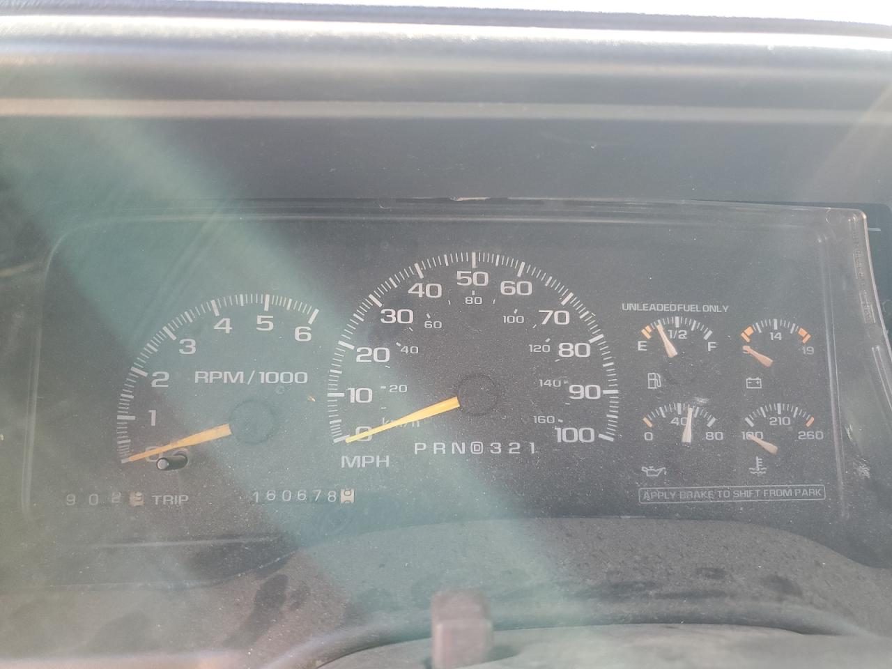 1999 Chevrolet Gmt-400 C3500 VIN: 1GCHC33R9XF097437 Lot: 84960985