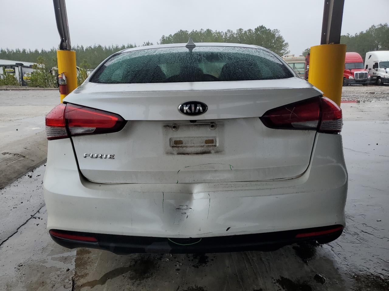 2017 Kia Forte Lx VIN: 3KPFL4A74HE084847 Lot: 89740355