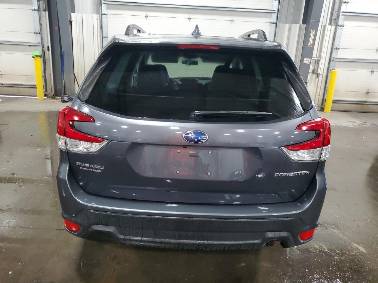 2021 Subaru Forester Premium VIN: JF2SKAFC0MH433028 Lot: 85348645