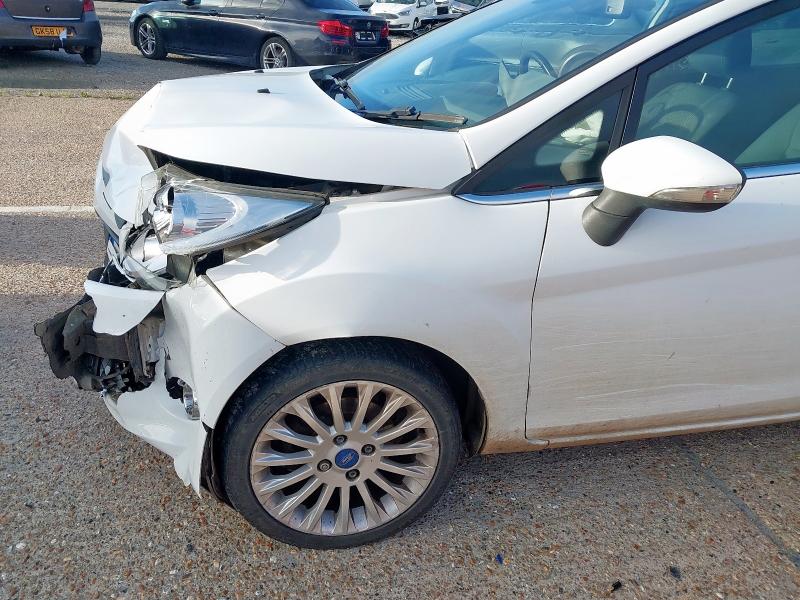 2011 FORD FIESTA TITANIUM 