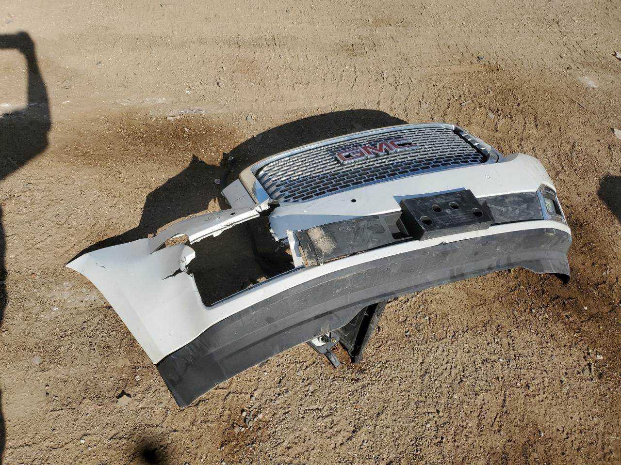 2017 GMC Yukon Denali VIN: 1GKS2CKJ1HR324306 Lot: 84904035