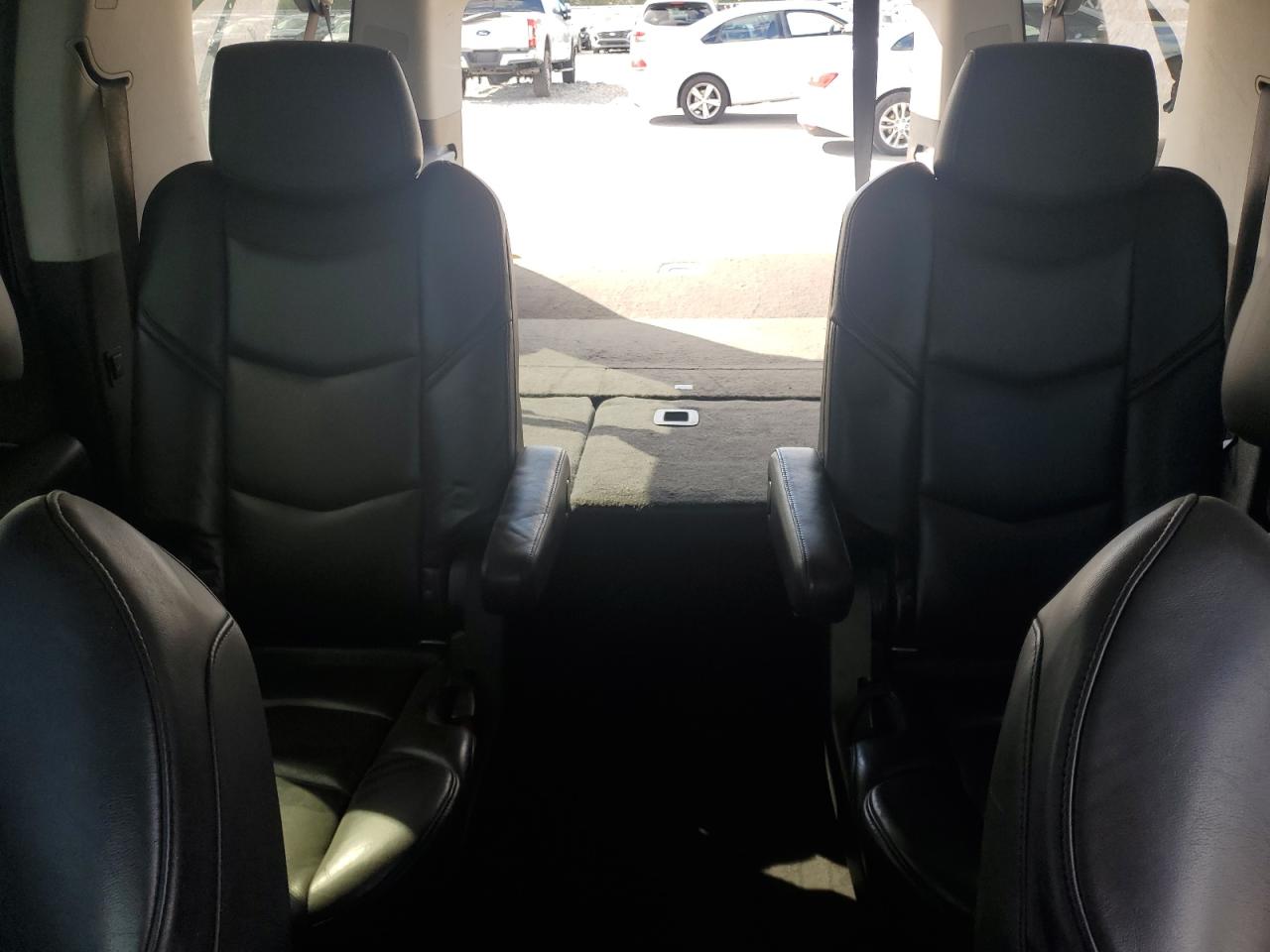 2019 Cadillac Escalade Esv Premium Luxury VIN: 1GYS3JKJ2KR397070 Lot: 90673145