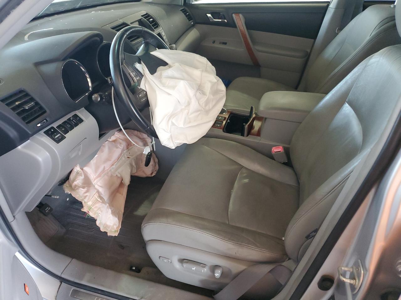 2009 Toyota Highlander Limited VIN: JTEES42A792136927 Lot: 85340285