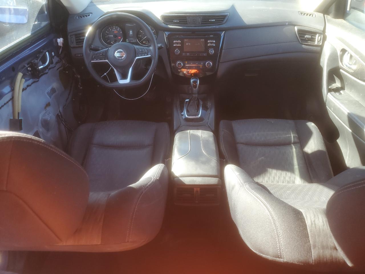 2017 Nissan Rogue S VIN: JN8AT2MV1HW014581 Lot: 82422865