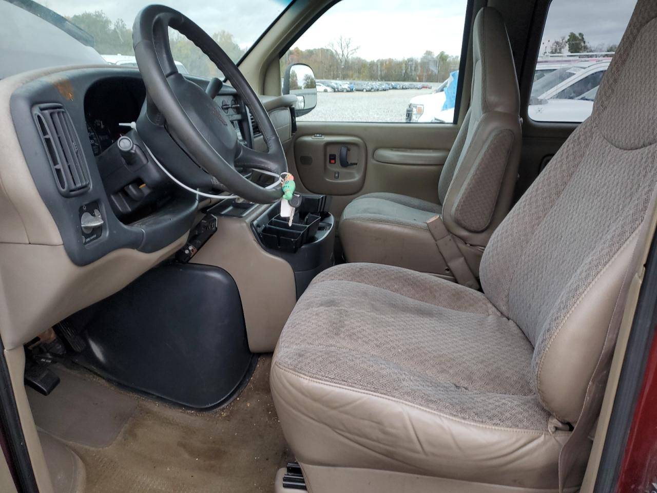 2000 Chevrolet Express G3500 VIN: 1GAHG39J1Y1143890 Lot: 82657315