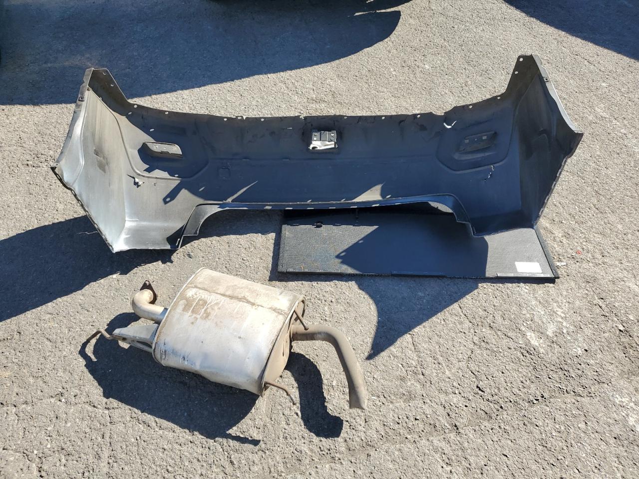 2016 Subaru Crosstrek Limited VIN: JF2GPAKC9G8287472 Lot: 85680515