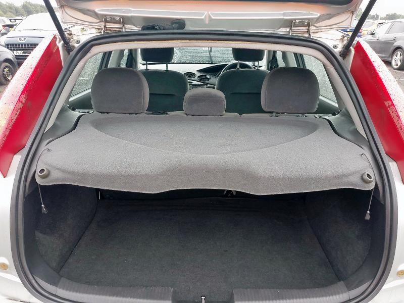 2002 FORD FOCUS  