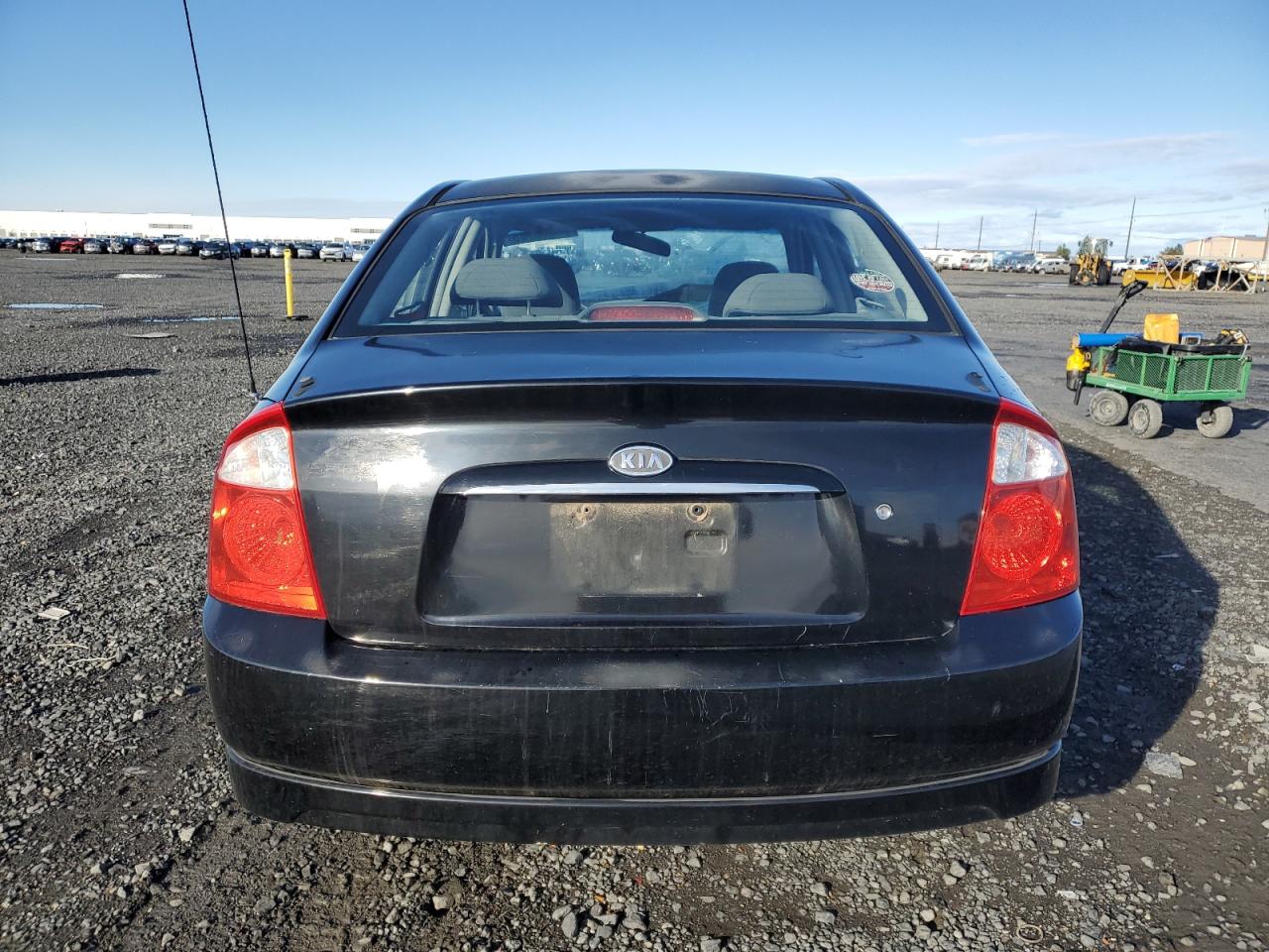 2005 Kia Spectra Lx VIN: KNAFE121355146102 Lot: 86250985
