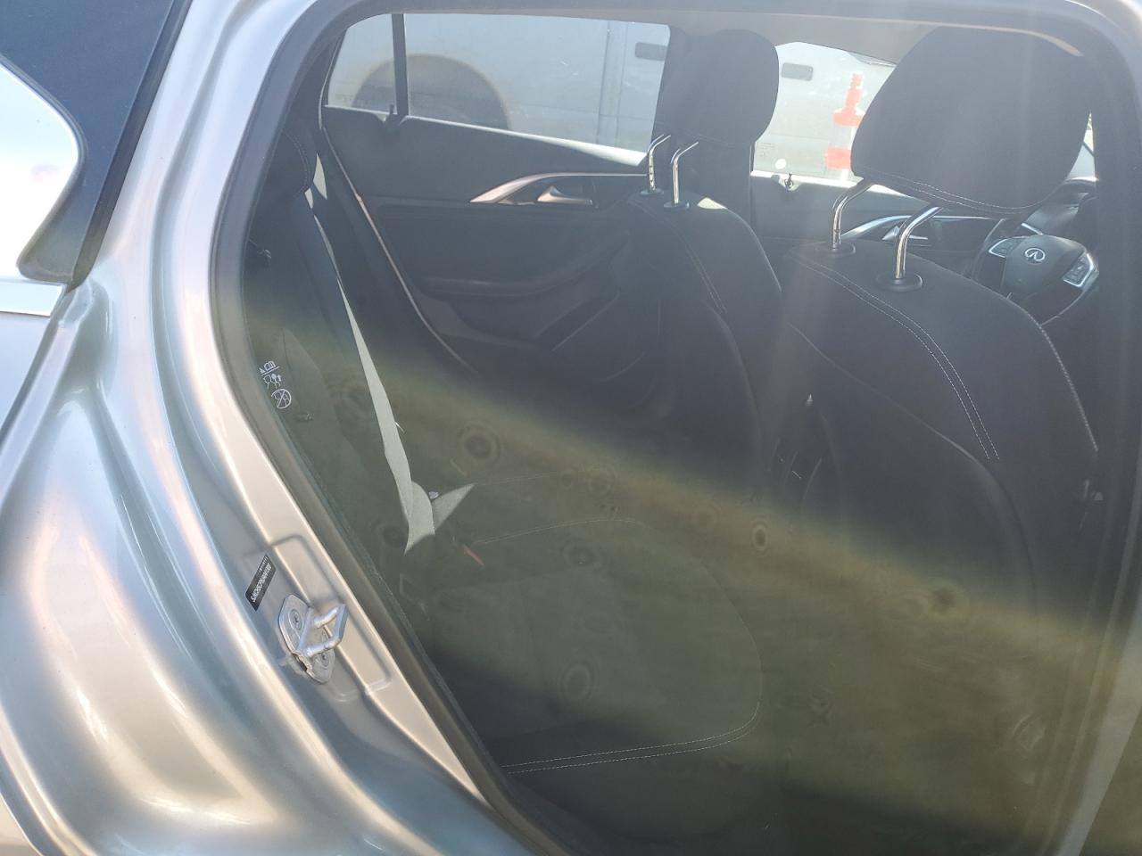 2018 Infiniti Qx30 Base VIN: SJKCH5CP5JA041308 Lot: 85688485