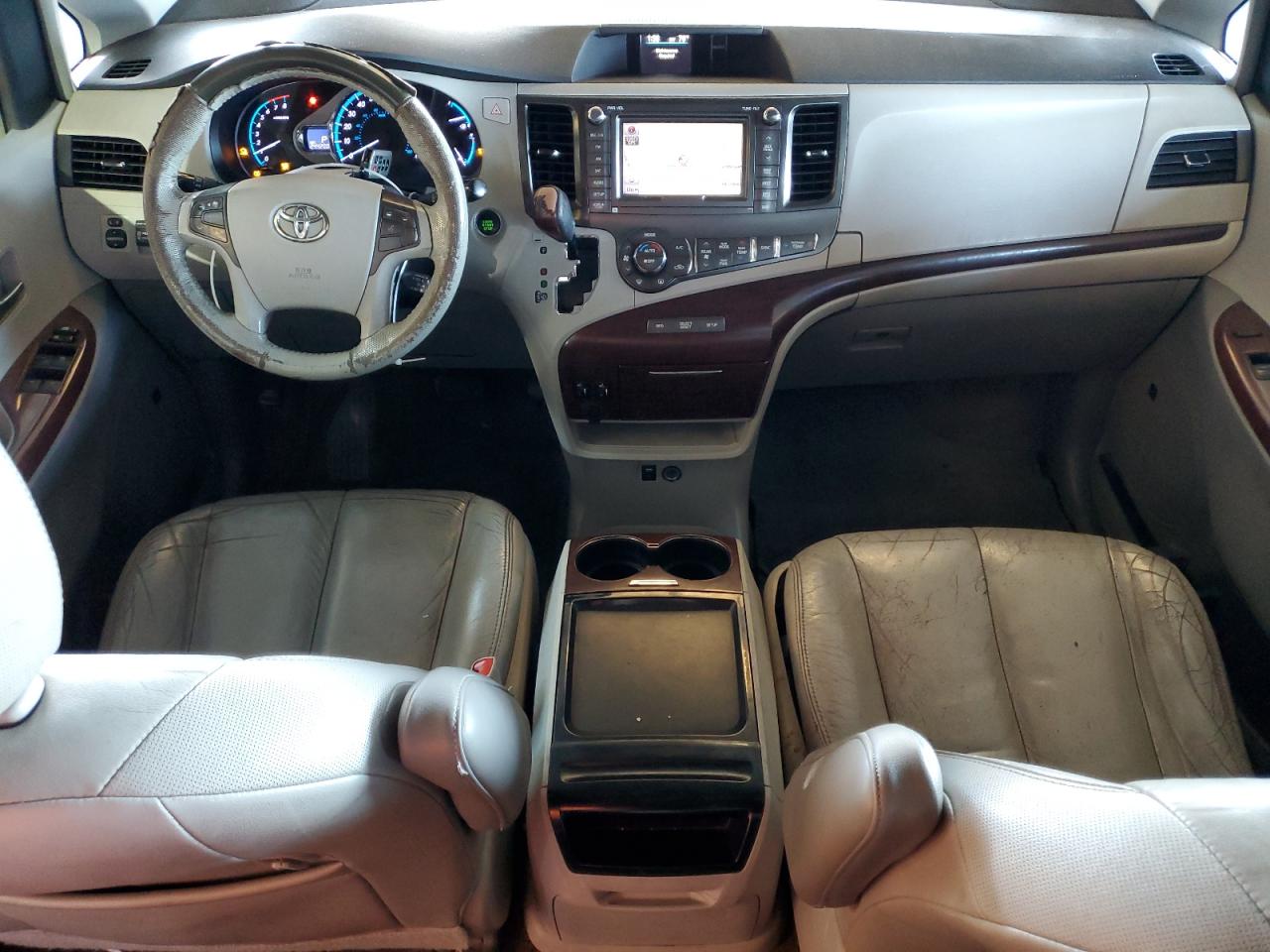 2011 Toyota Sienna Xle VIN: 5TDYK3DC2BS169987 Lot: 86298135